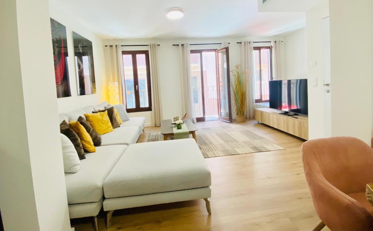 With 2-en Bedrooms Appart hôtel