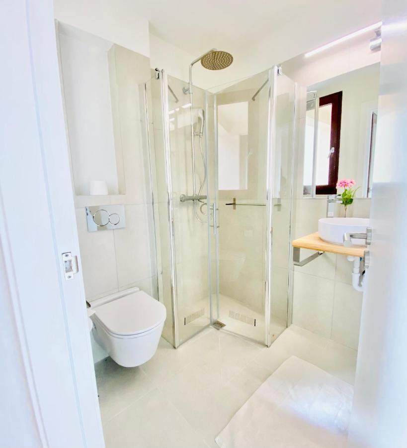 With 2-en Bedrooms Appart hôtel